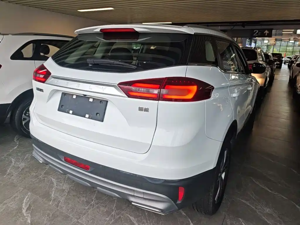Geely Boyue — миниатюра 7