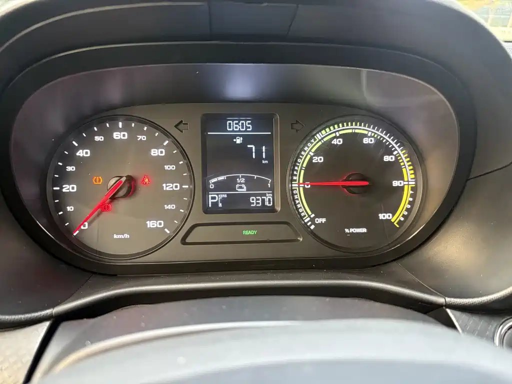 Roewe Clever — миниатюра 8