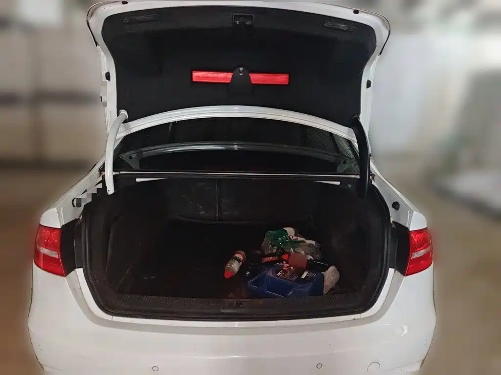 Audi A4L — миниатюра 10
