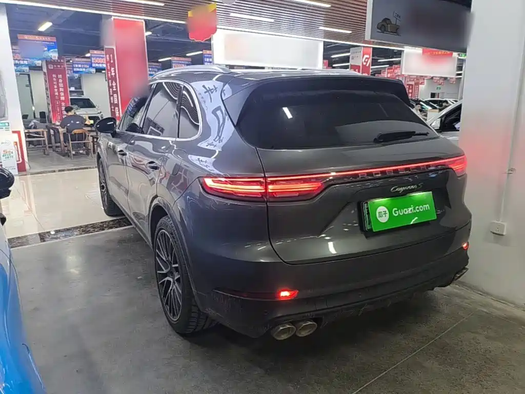 Porsche Cayenne Hybrid — миниатюра 5