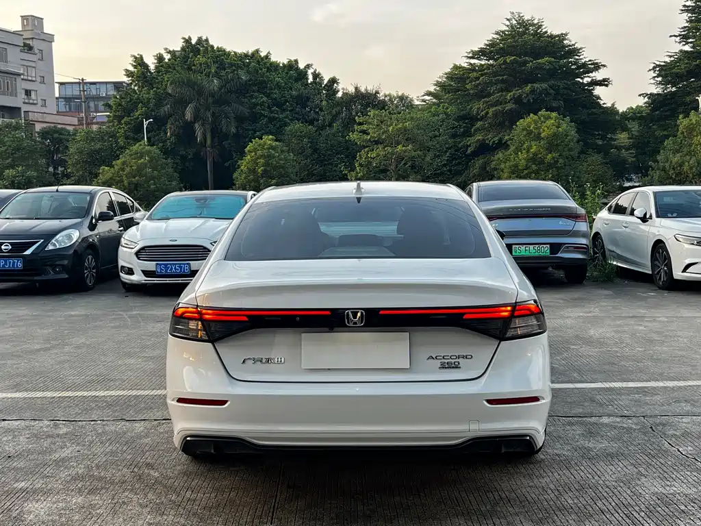 Honda Accord 2025 Sport 260TURBO Luxury