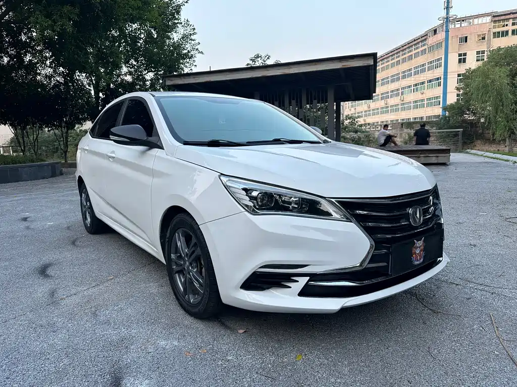 Changan Eado DT — миниатюра 2