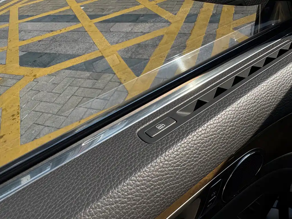 Volkswagen Phaeton — миниатюра 24
