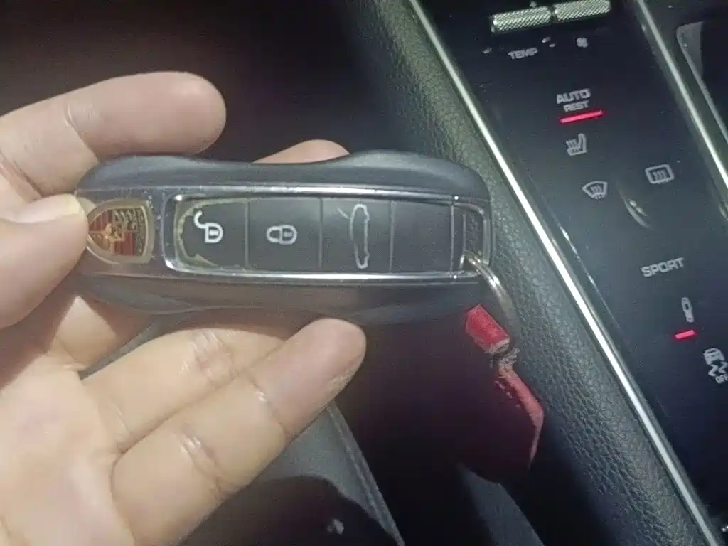 Porsche Panamera — миниатюра 9