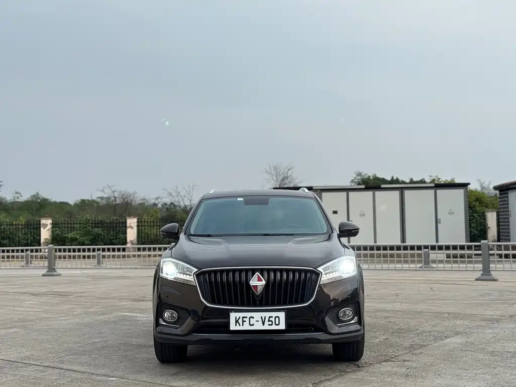 Borgward BX7 — миниатюра 3