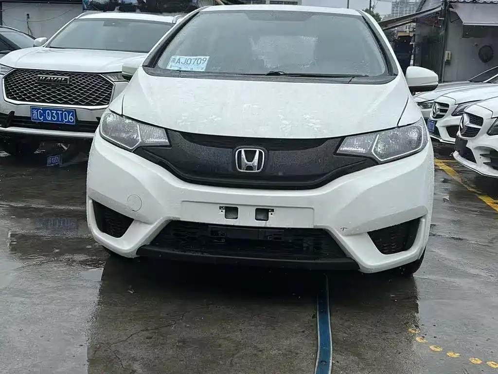 Honda Fit — миниатюра 5