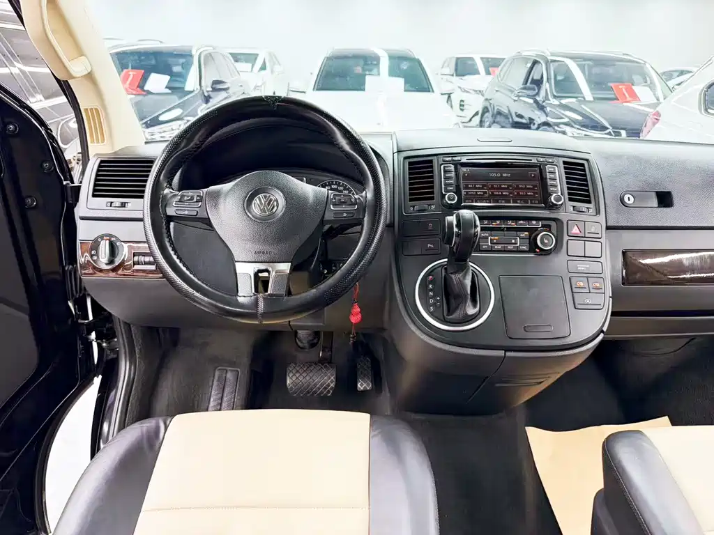 Volkswagen Multivan — миниатюра 15