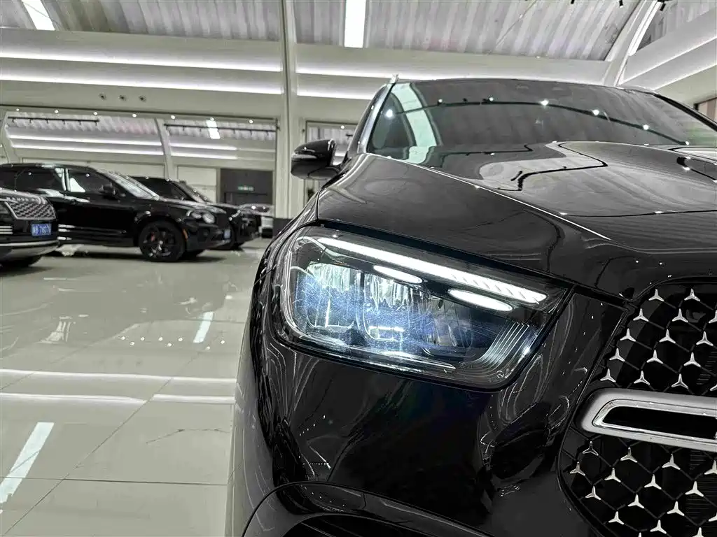 Mercedes-Benz GLE (Import) — миниатюра 34