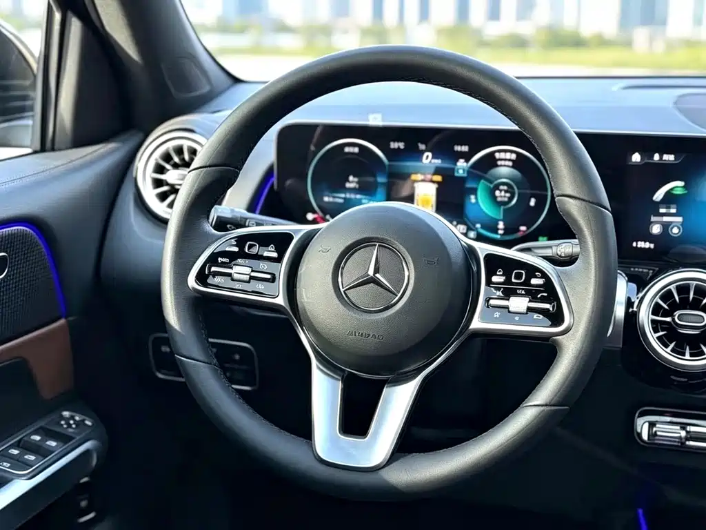 Mercedes-Benz GLB — миниатюра 6