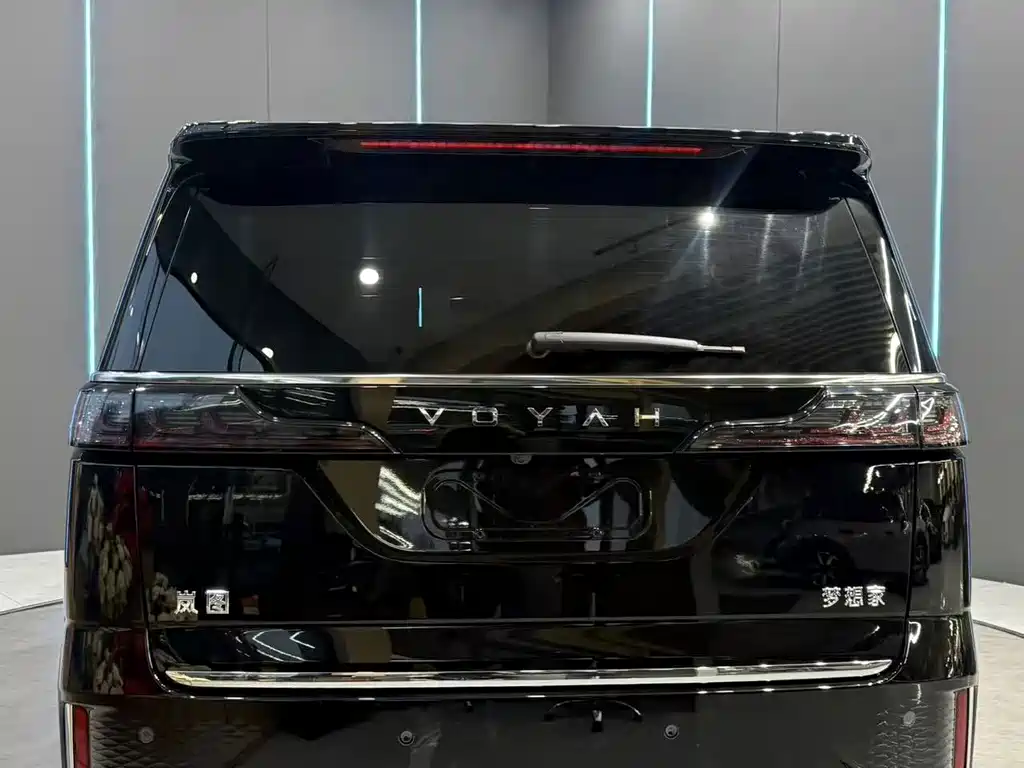 VOYAH Dreamer — миниатюра 7
