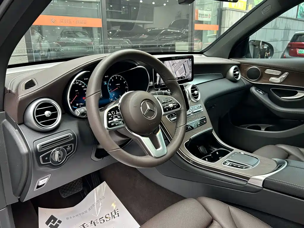 Mercedes-Benz GLC 2022 GLC 300 L 4MATIC
