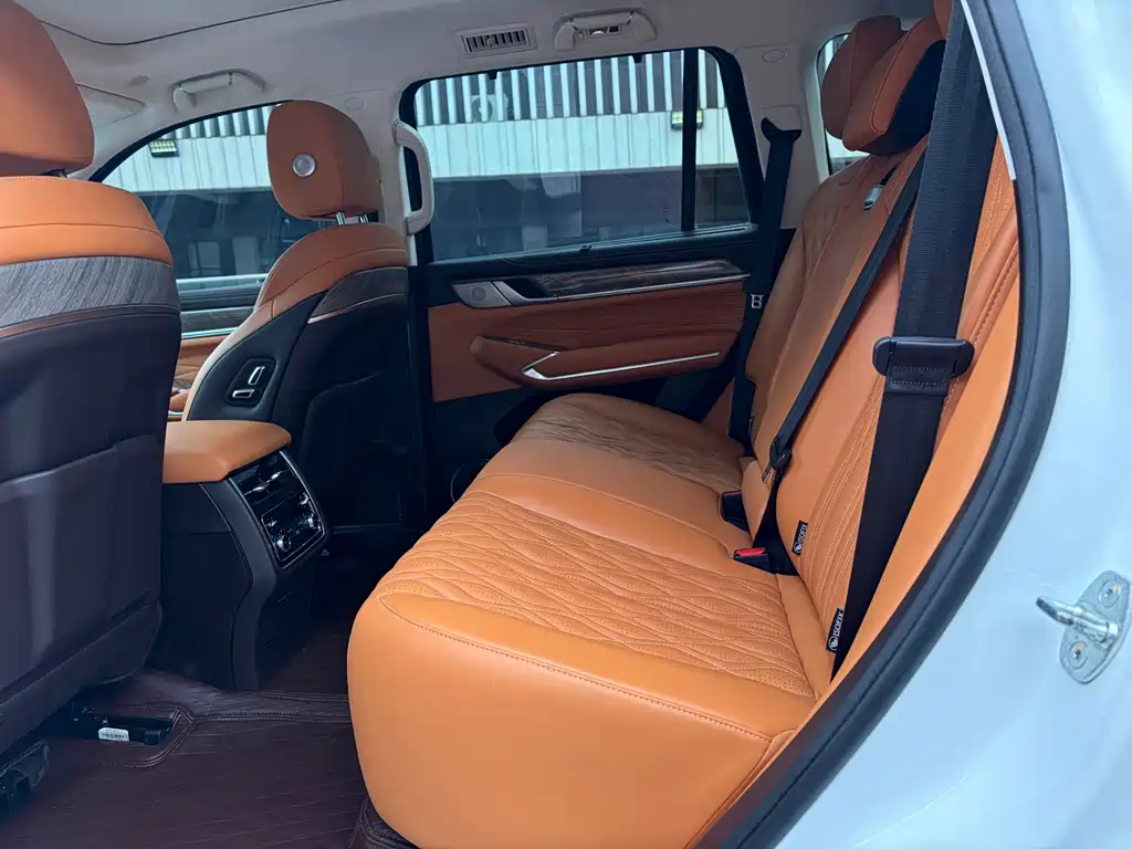 Tank 500 2022 3.0T Sport 5 мест