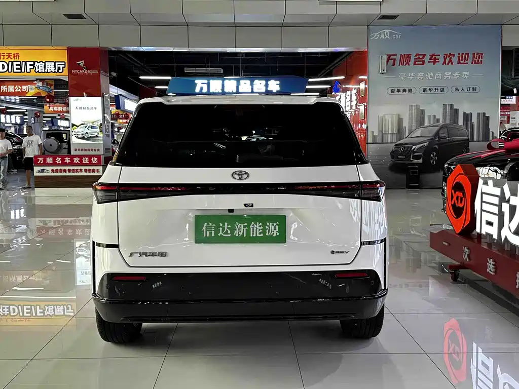 Toyota bZ3X — миниатюра 6