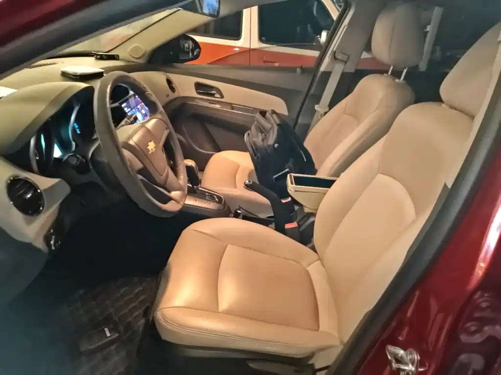 Chevrolet Cruze — миниатюра 15