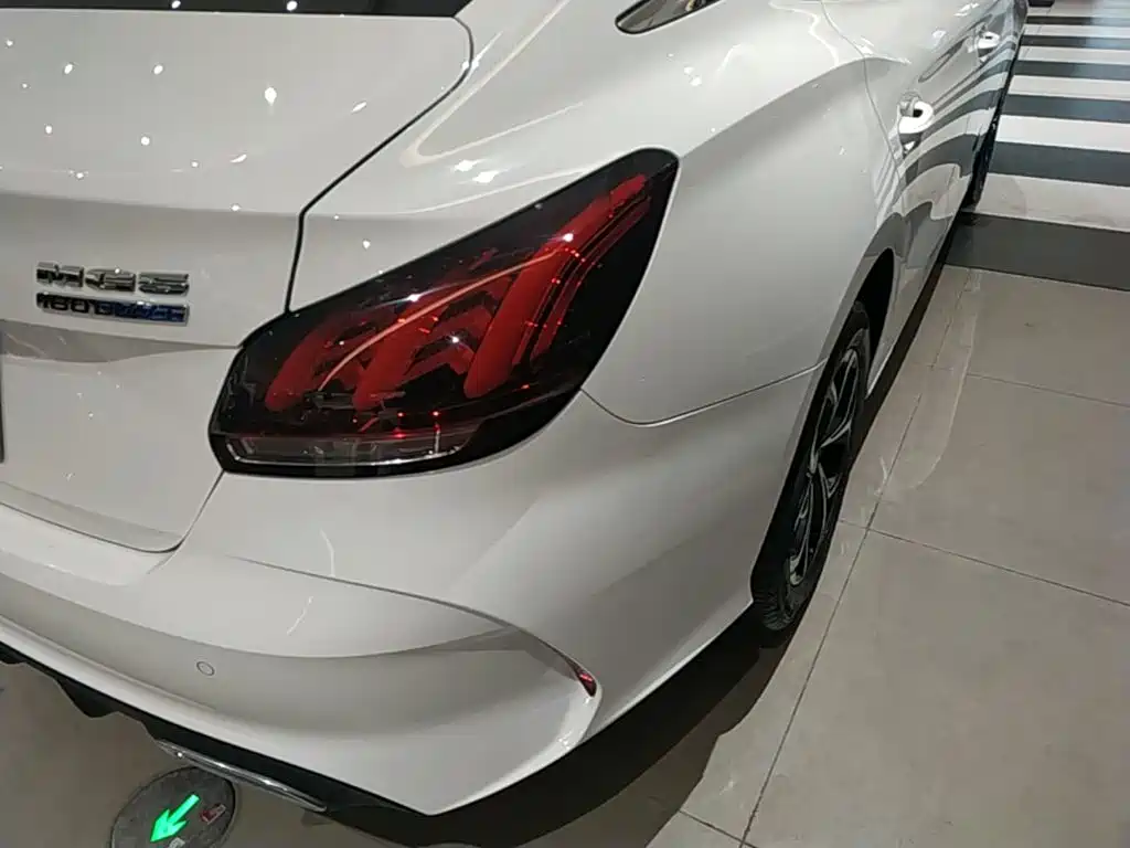 MG MG5 — миниатюра 8