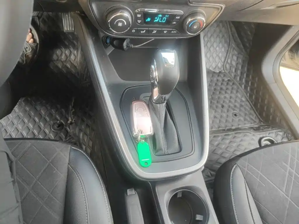 Ford Escort — миниатюра 14
