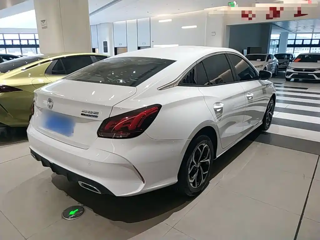 MG MG5 — миниатюра 7