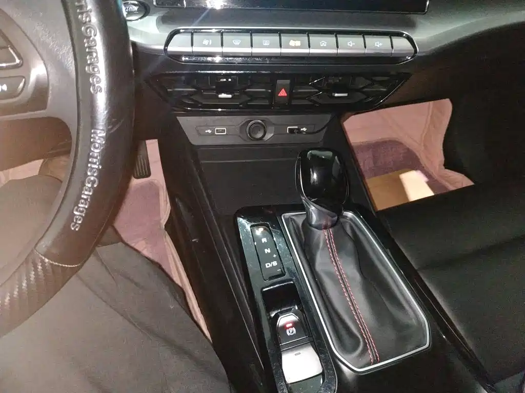 MG MG5 — миниатюра 14