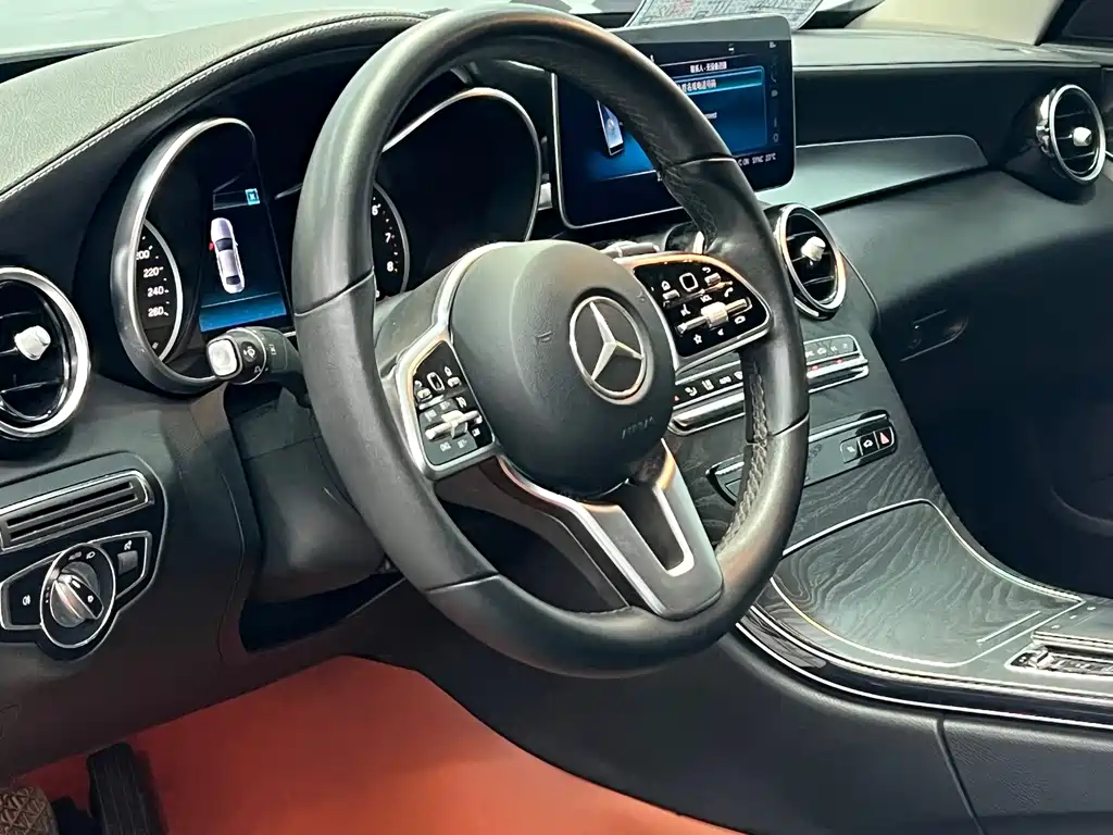 Mercedes-Benz C-Class — миниатюра 5