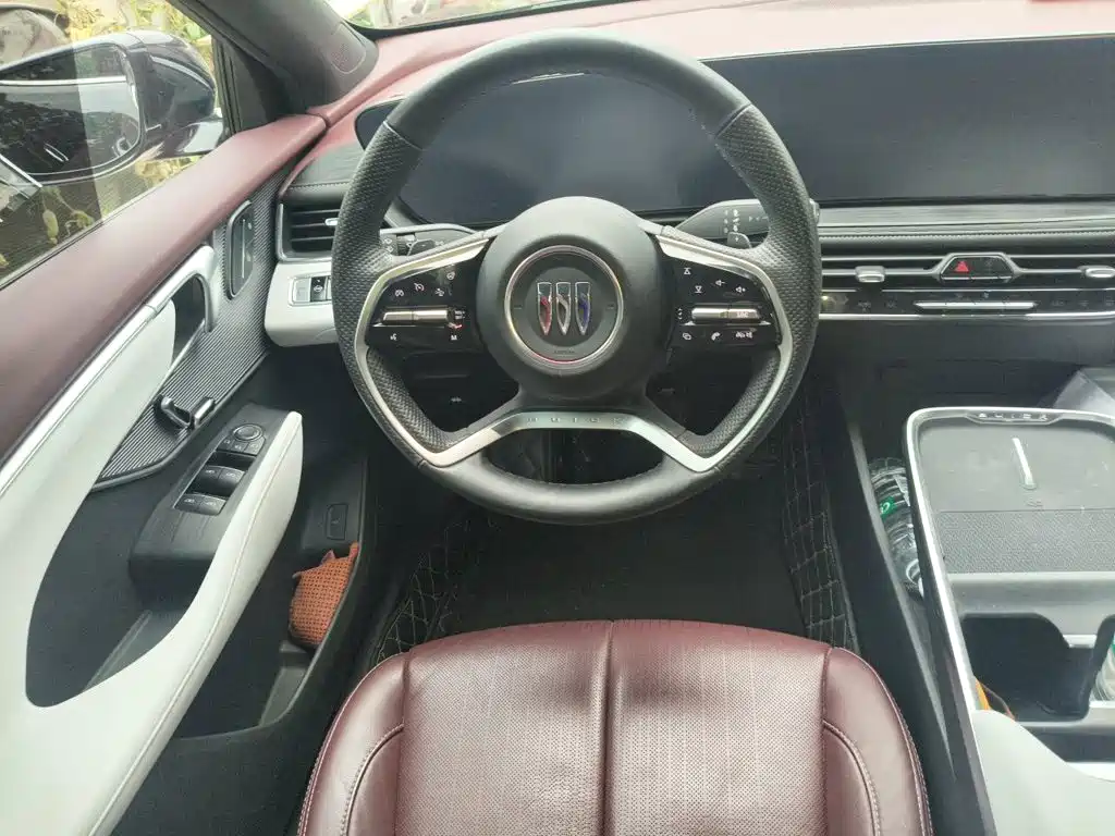 Buick LaCrosse — миниатюра 11