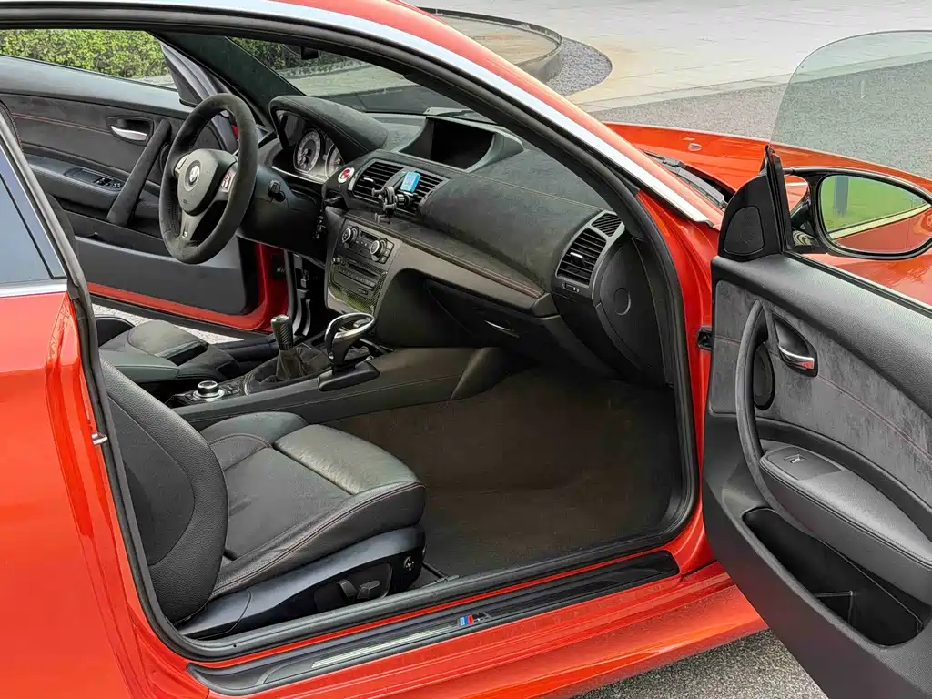 BMW 1 Series M — миниатюра 10