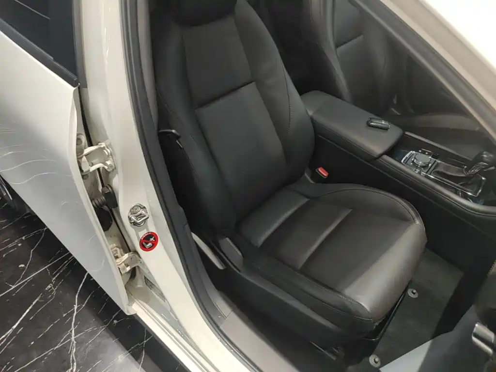 Mazda 3 Axela — миниатюра 25