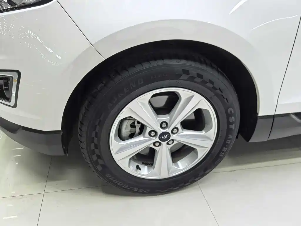 Ford Edge 2018 EcoBoost 245 5 мест V