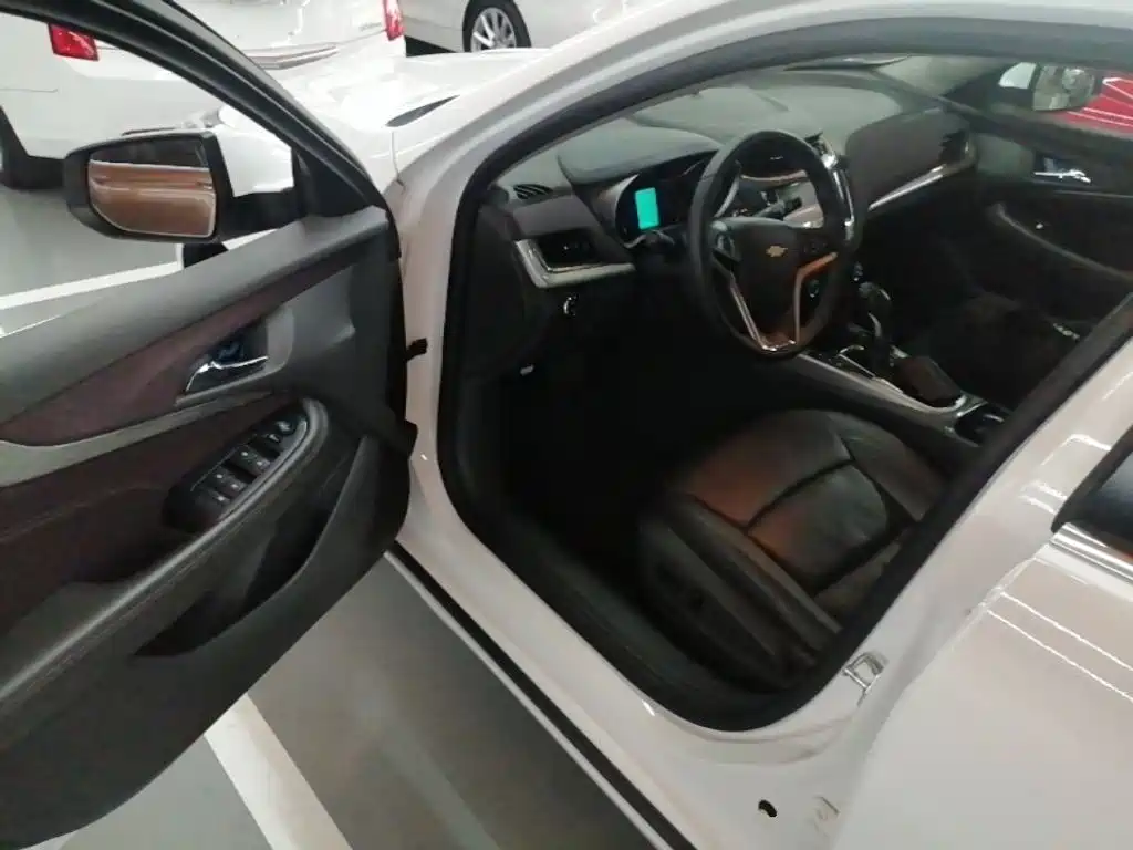 Chevrolet Malibu — миниатюра 16