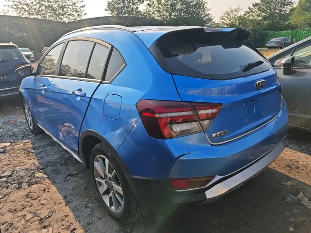 Geely Vision S1 — миниатюра 5