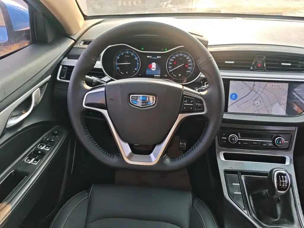 Geely Vision S1 — миниатюра 11