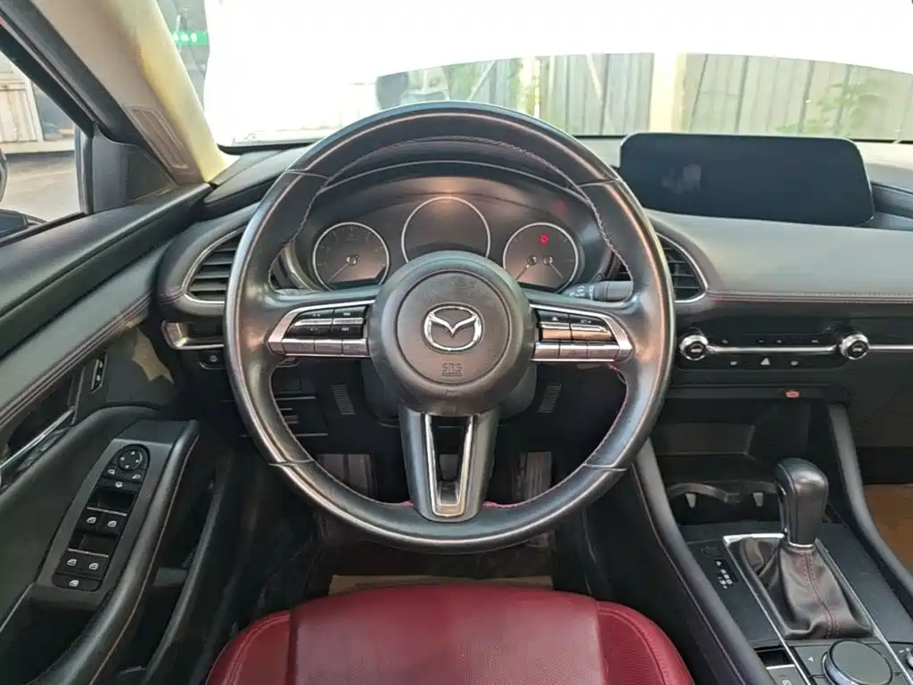 Mazda 3 Axela — миниатюра 11