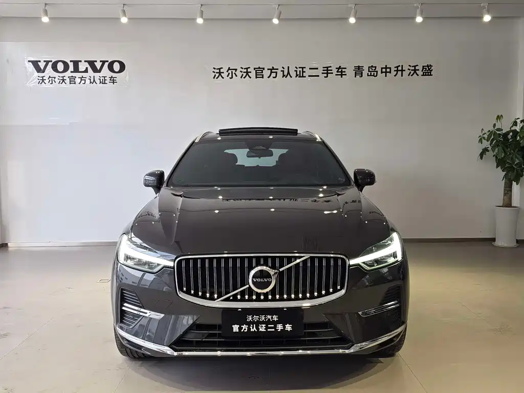 Volvo XC60 2024 B5 Luxury