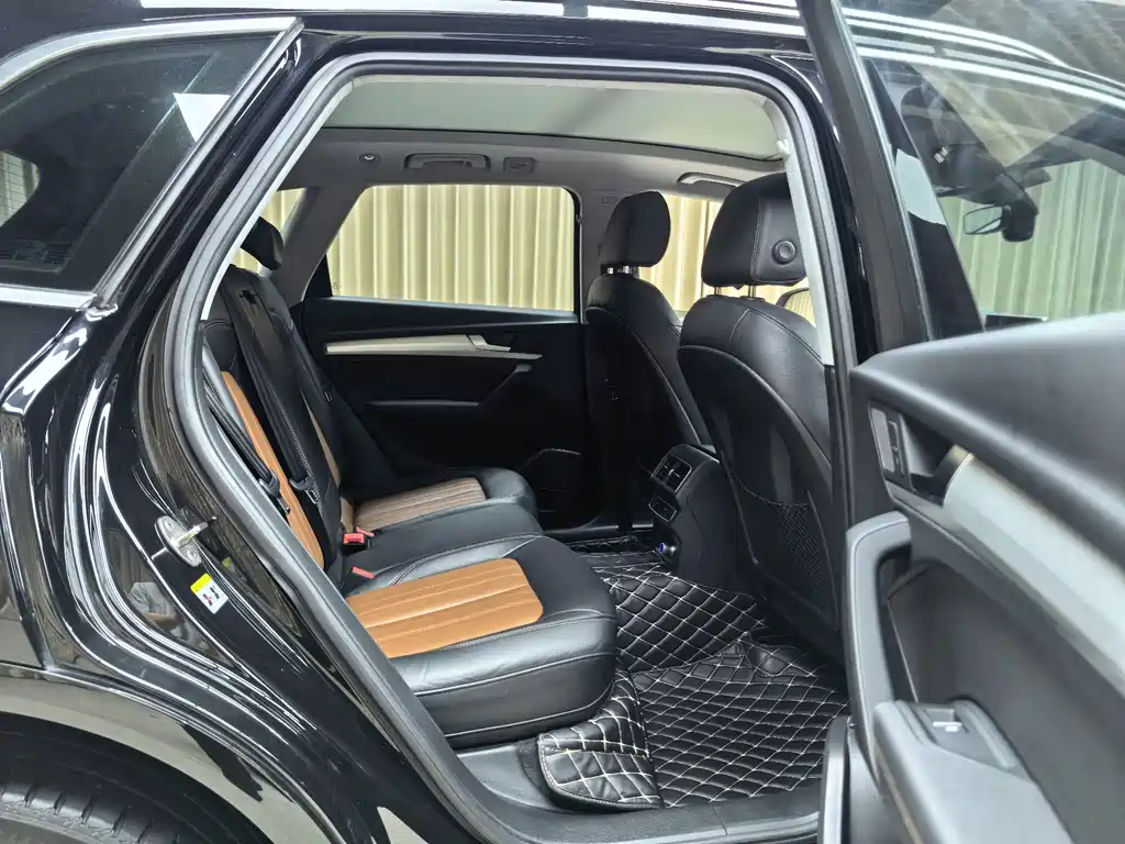 Audi Q5L — миниатюра 10
