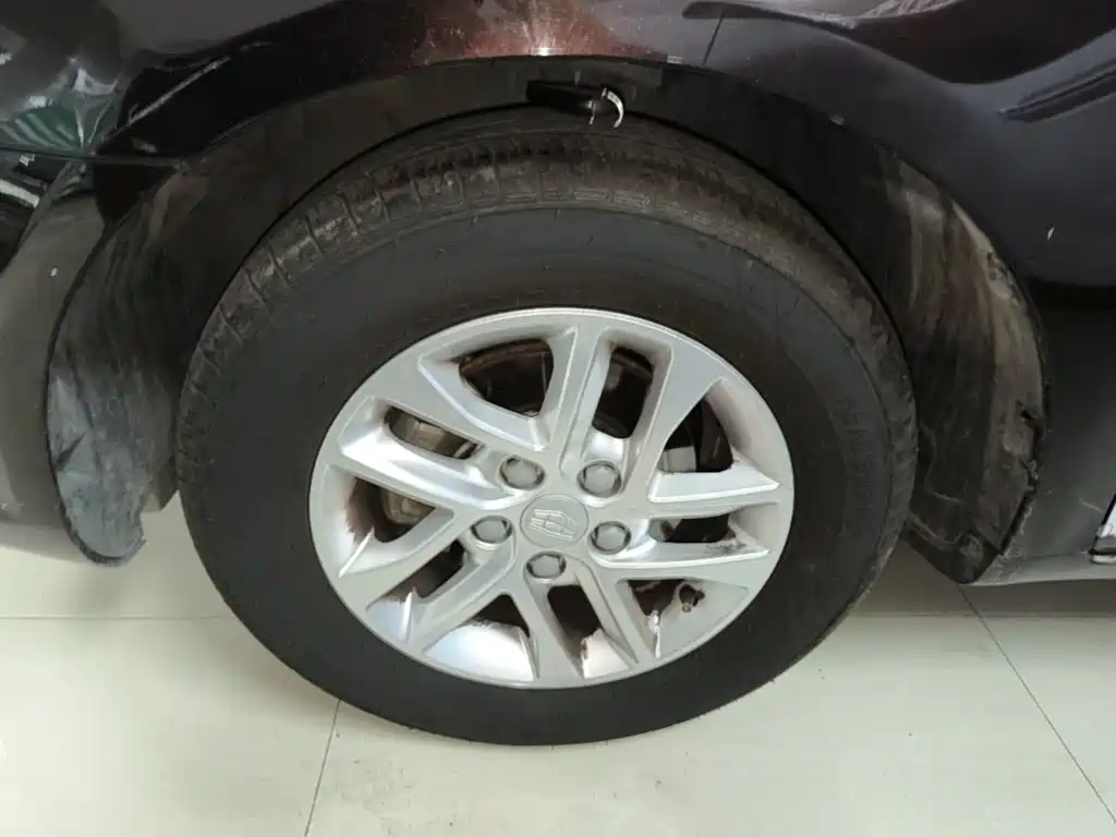 Geely Emgrand — миниатюра 23