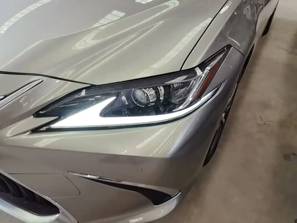 Lexus ES — миниатюра 24