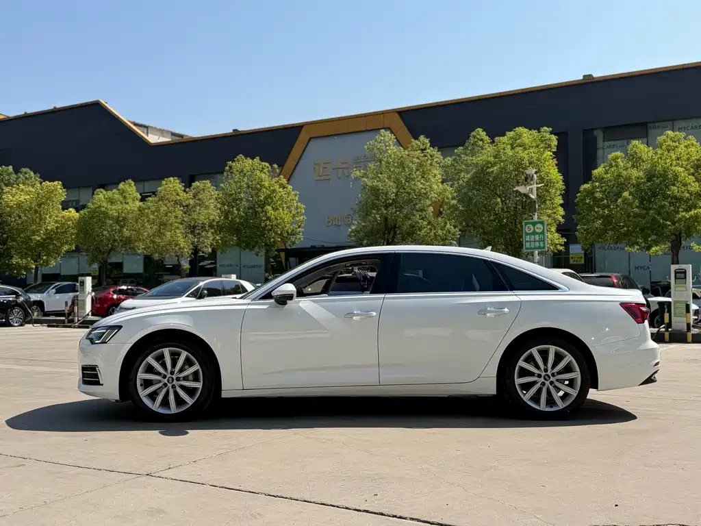 Audi A6L 2020 40 TFSI Luxury