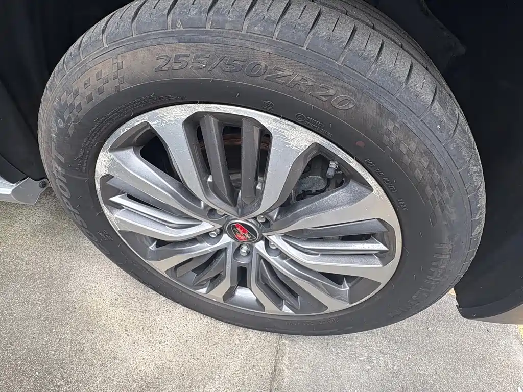Roewe RX8 — миниатюра 5