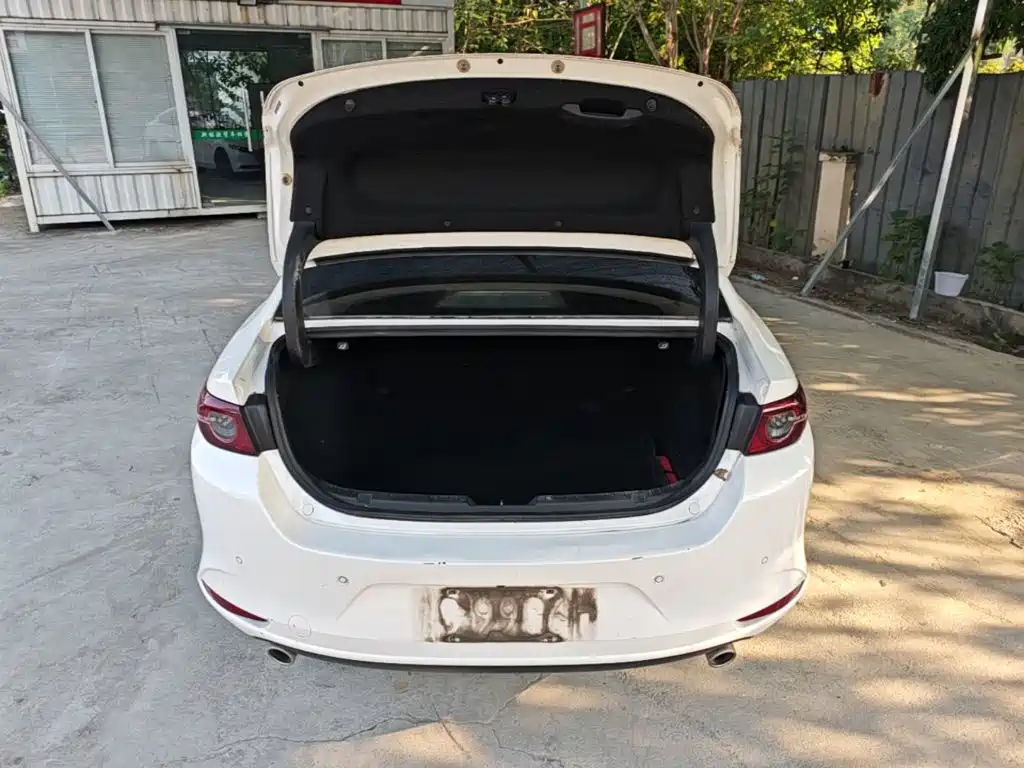 Mazda 3 Axela — миниатюра 19