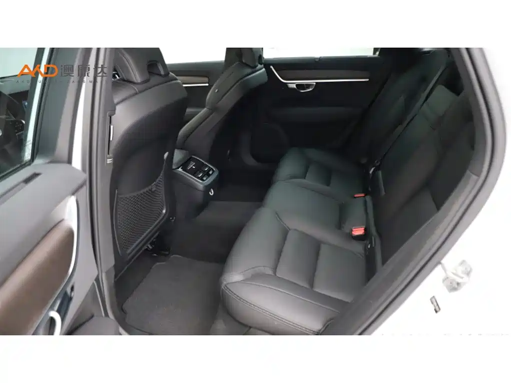 Volvo V90 — миниатюра 7