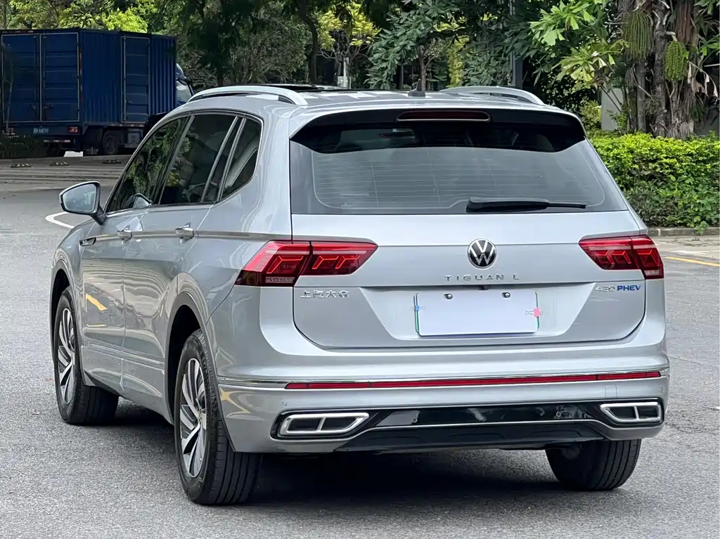 Volkswagen Tiguan L PHEV — миниатюра 16