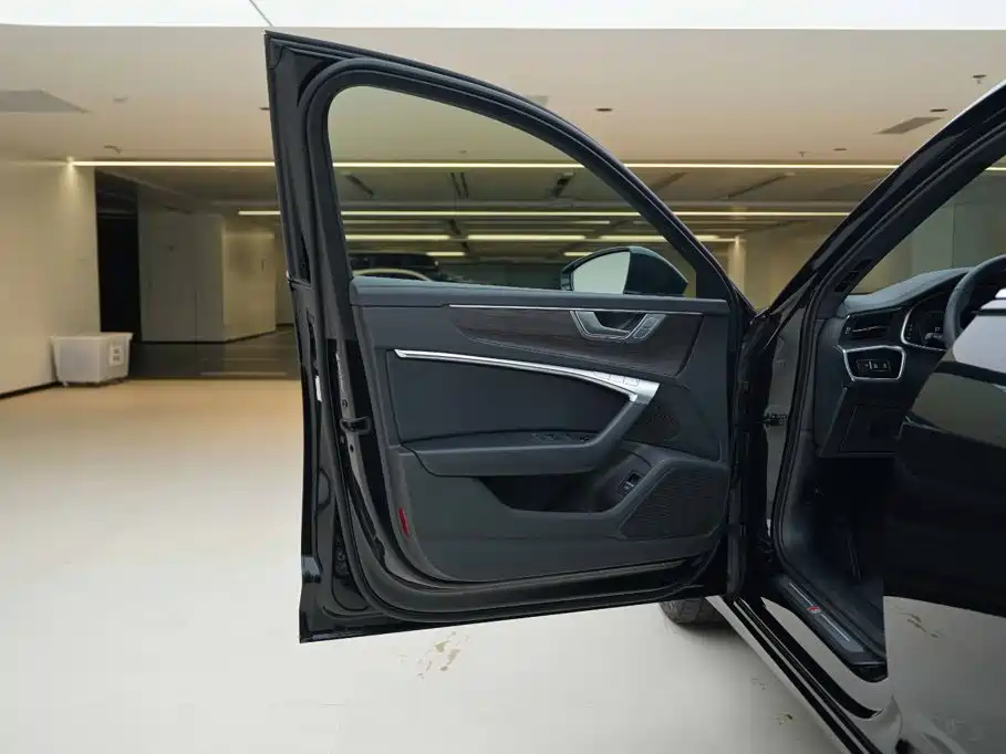 Audi A6L — миниатюра 16