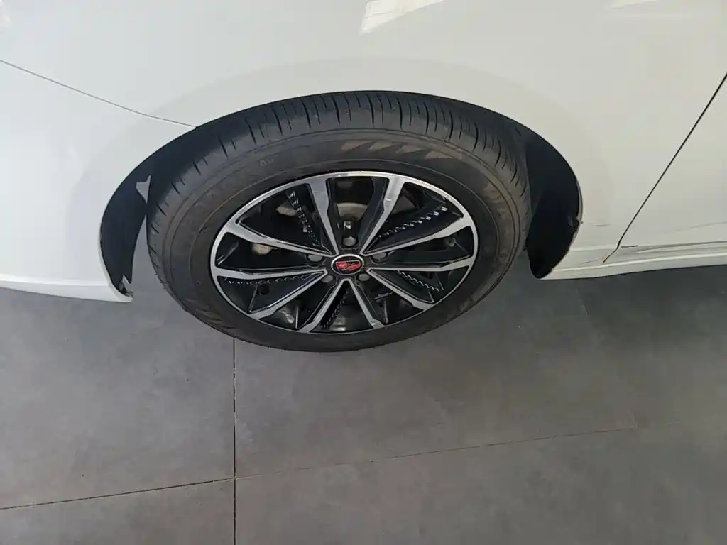 Roewe i5 — миниатюра 23
