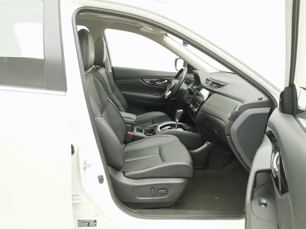 Nissan X-Trail — миниатюра 23