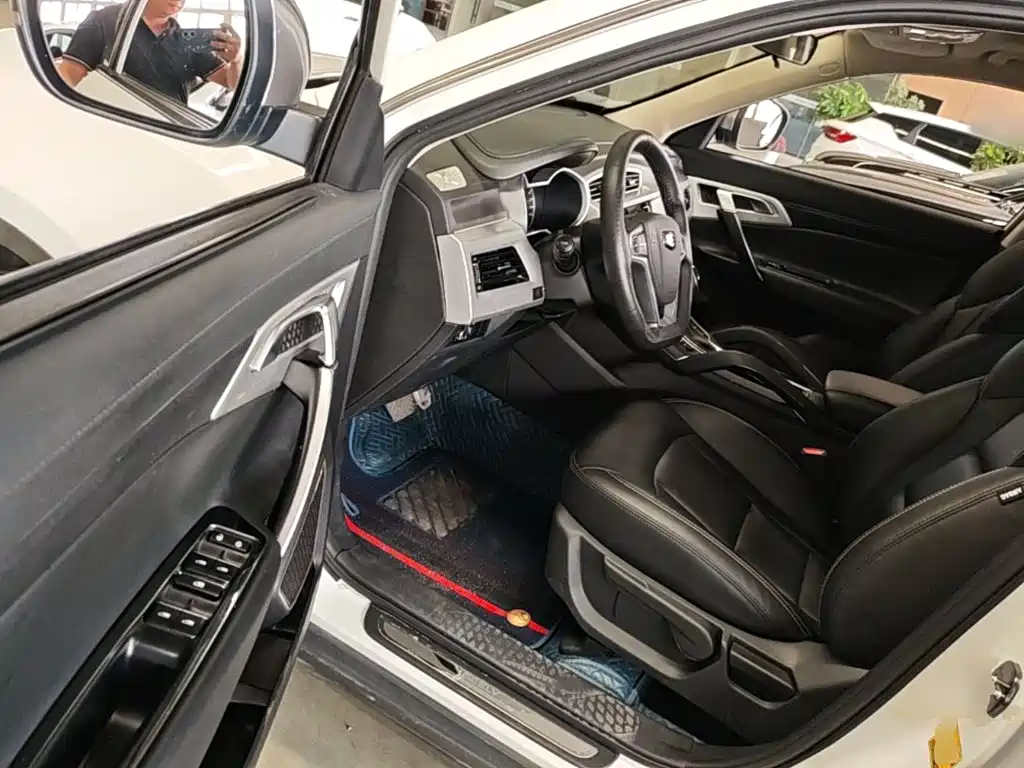 Geely Boyue — миниатюра 16