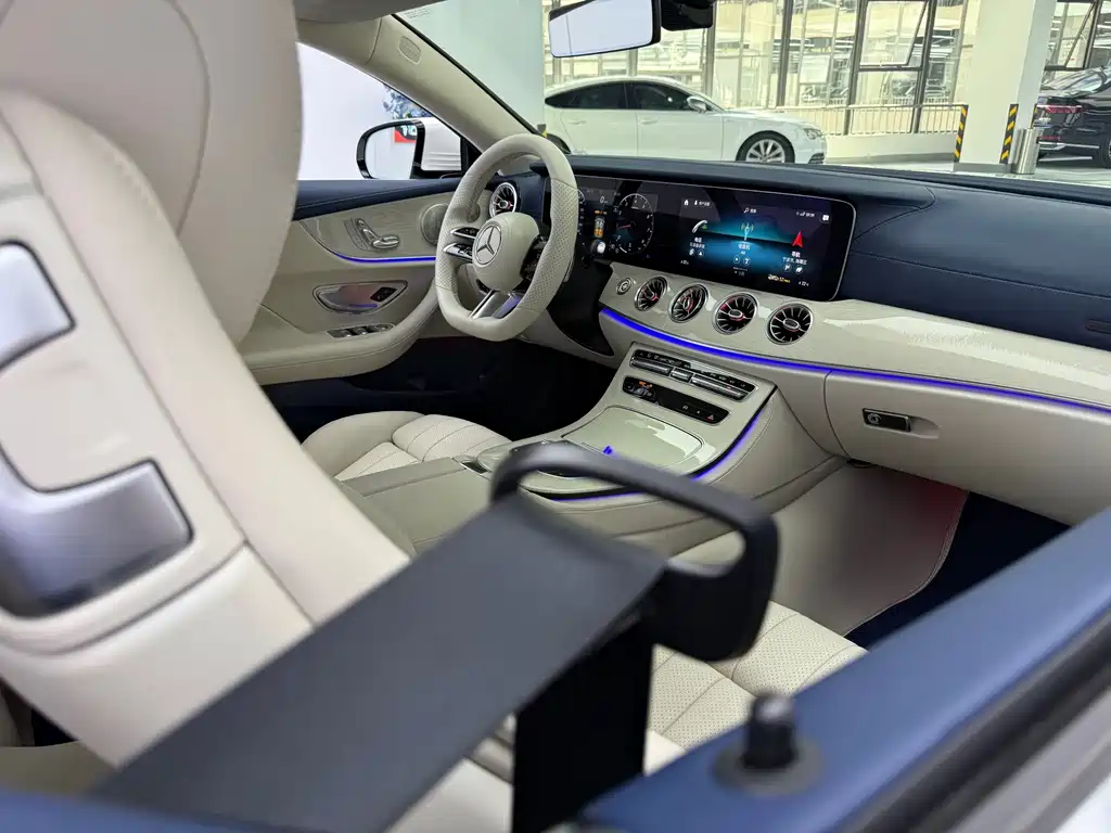Mercedes-Benz E-Class (Import) — миниатюра 10