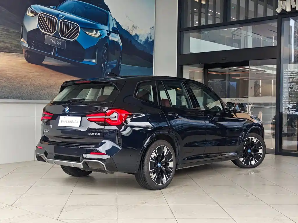 BMW iX3 — миниатюра 3