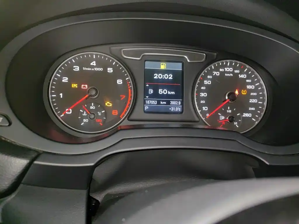 Audi Q3 — миниатюра 5