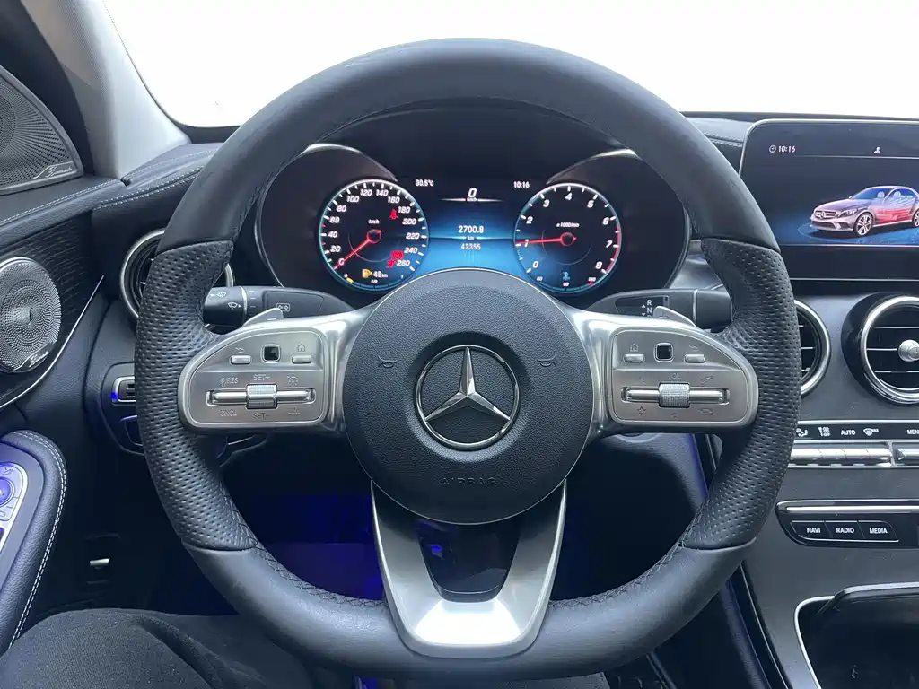 Mercedes-Benz C-Class — миниатюра 12