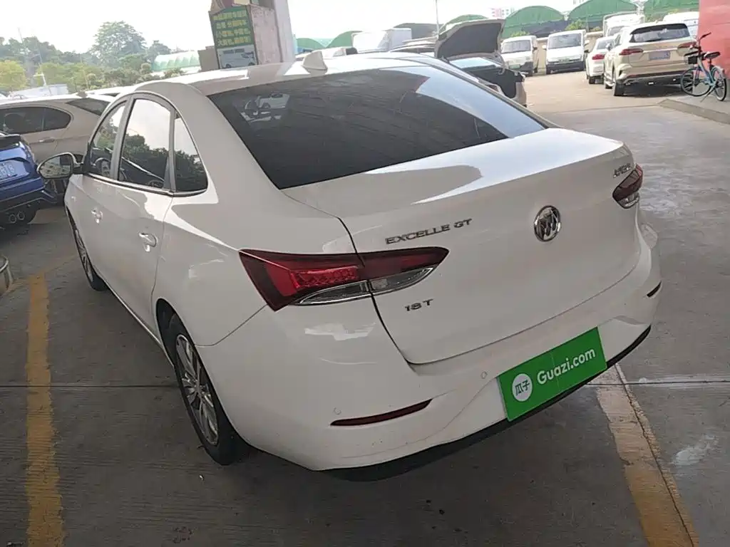 Buick Excelle — миниатюра 5