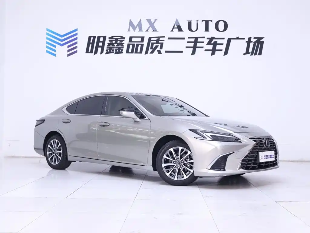 Lexus ES — миниатюра 5